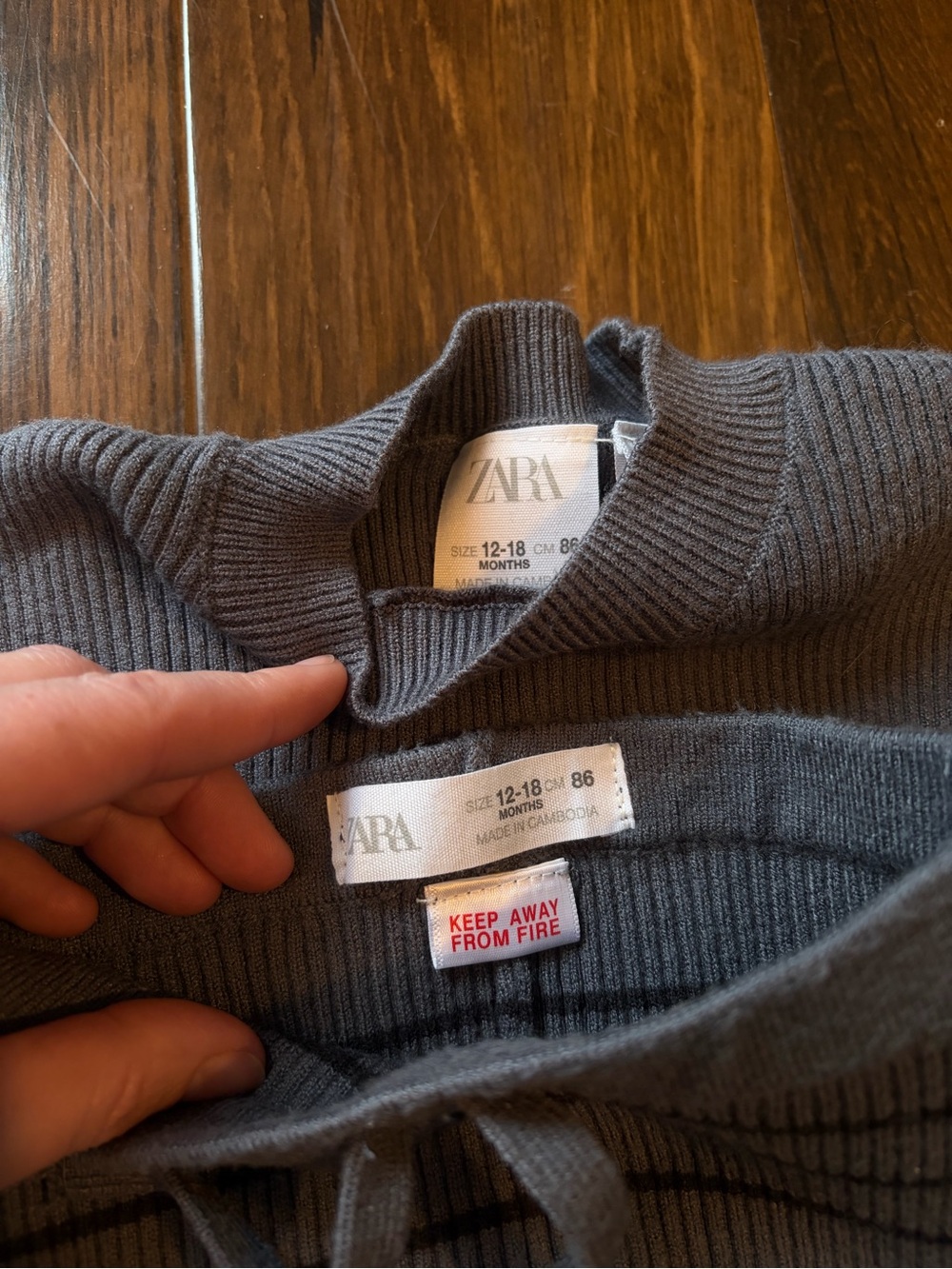 Zara Kids Blue-Gray Crewneck Knit Sweater and Pants, Size 12-18 month - Picture 4 of 4